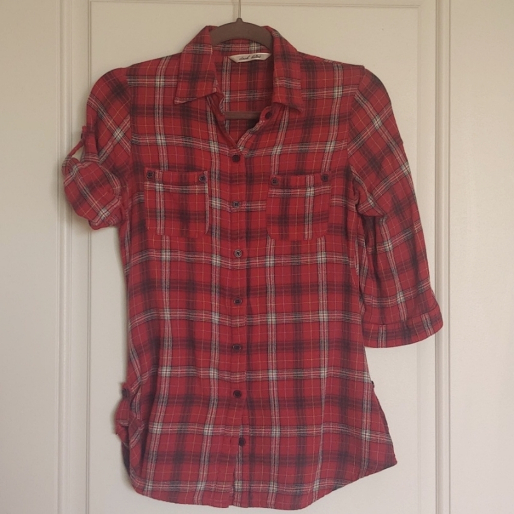Flannel collared, button up